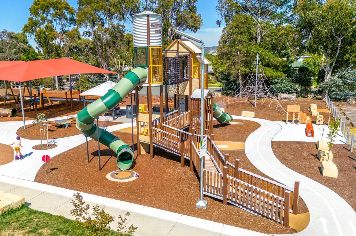 Bungendore-park_public playground_sky tower